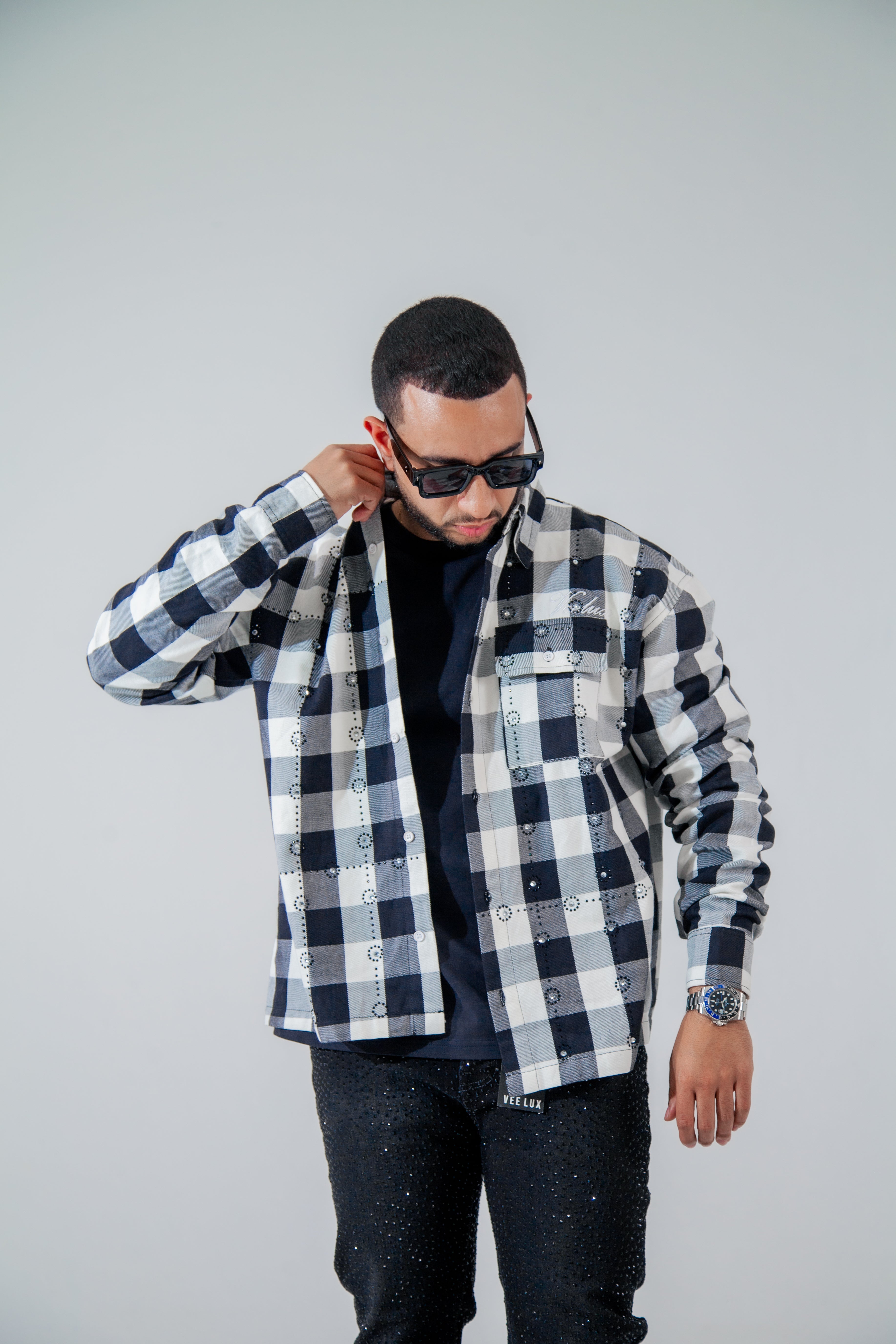 VEELUX Men’s Luxury Rhinestone Flannel Shirt – Black & White Plaid