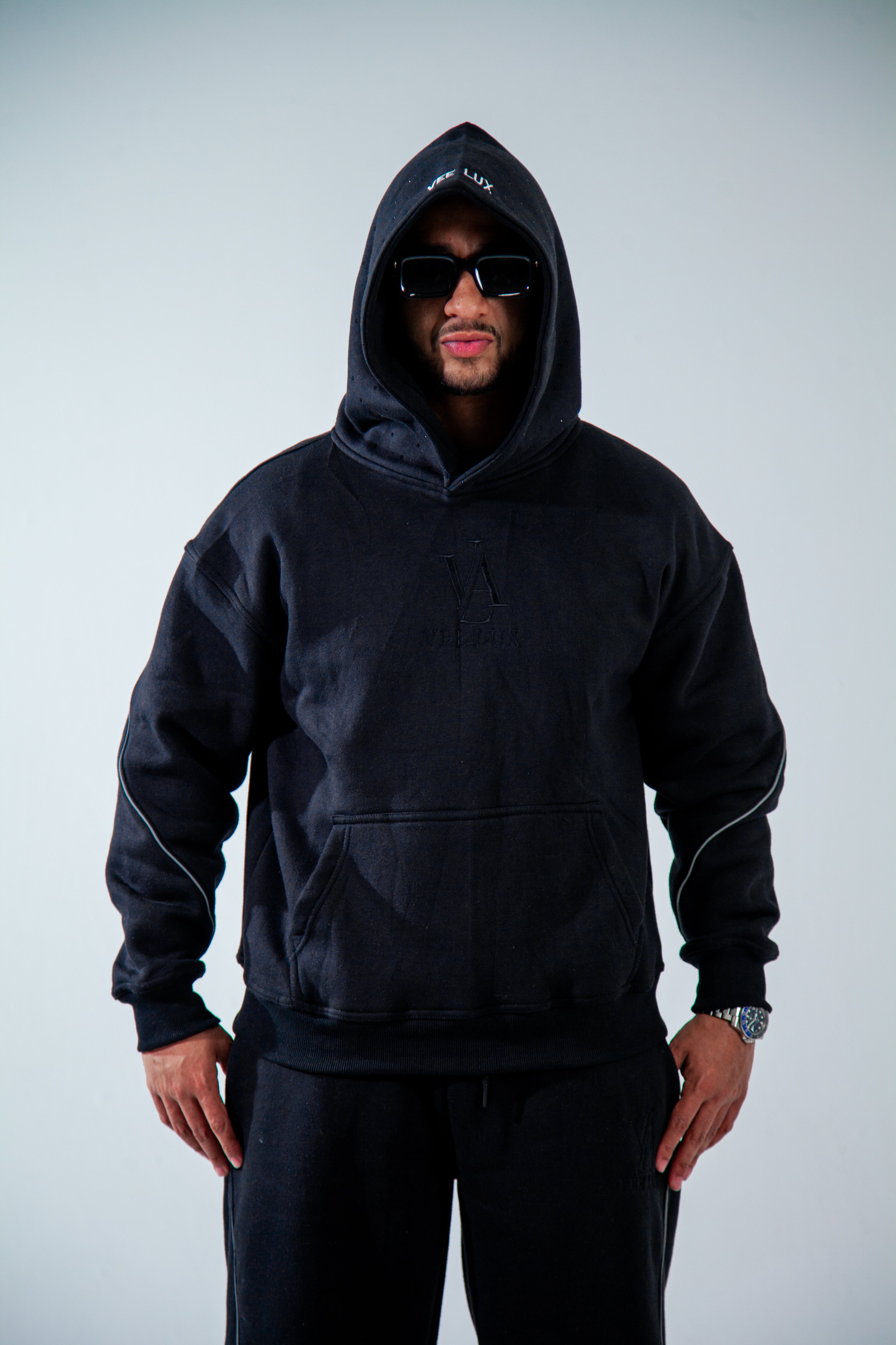 Veelux Men’s Luxury Oversized Hoodie – Black Rhinestone Streetwear Pullover