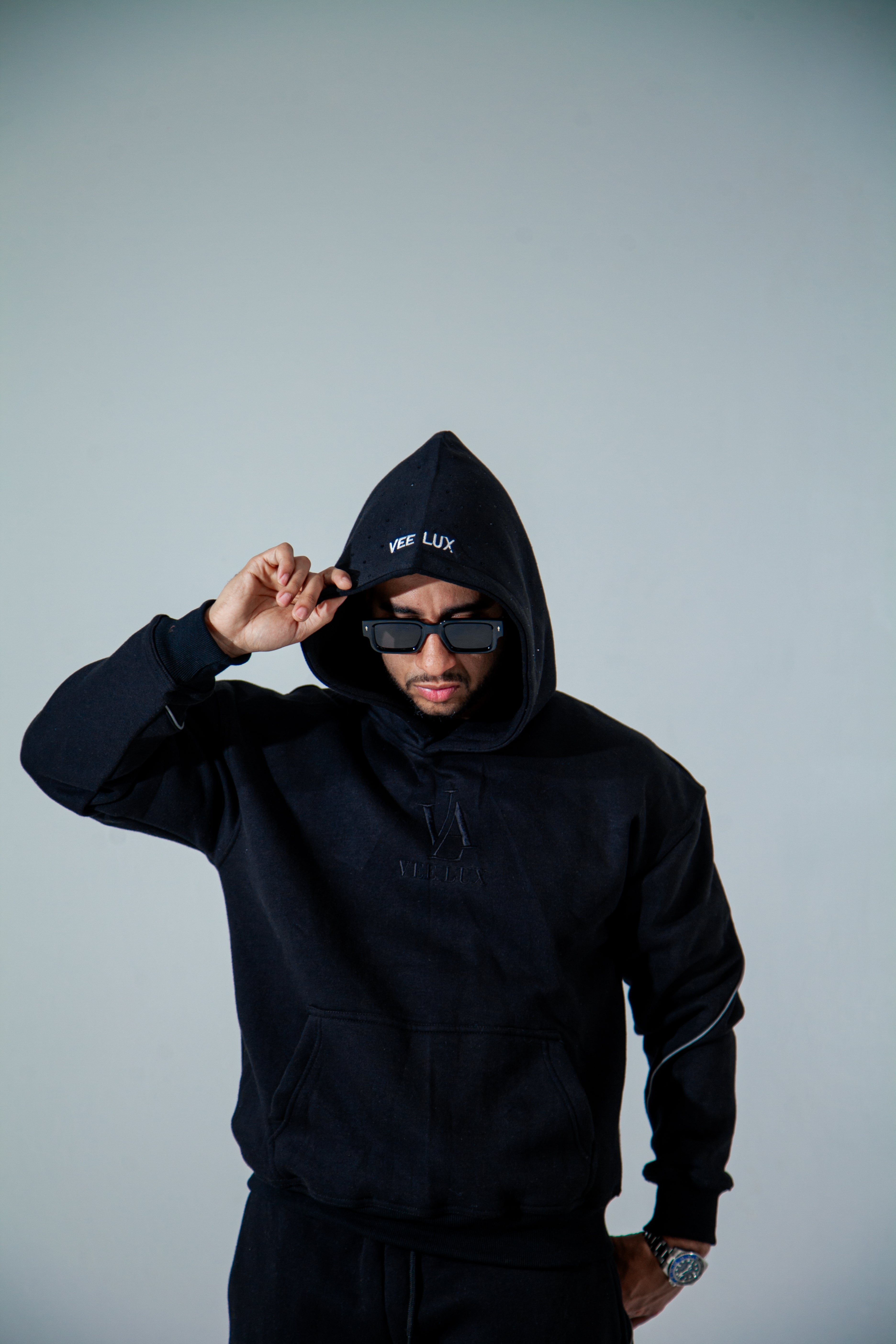Veelux Men's Luxury Oversized Hoodie – Black Rhinestone Streetwear
