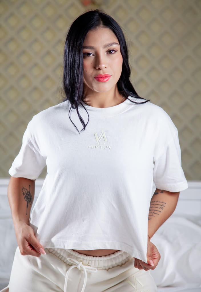VEELUX Women's Premium Crop Tee & Lounge Shorts Set – Ivory