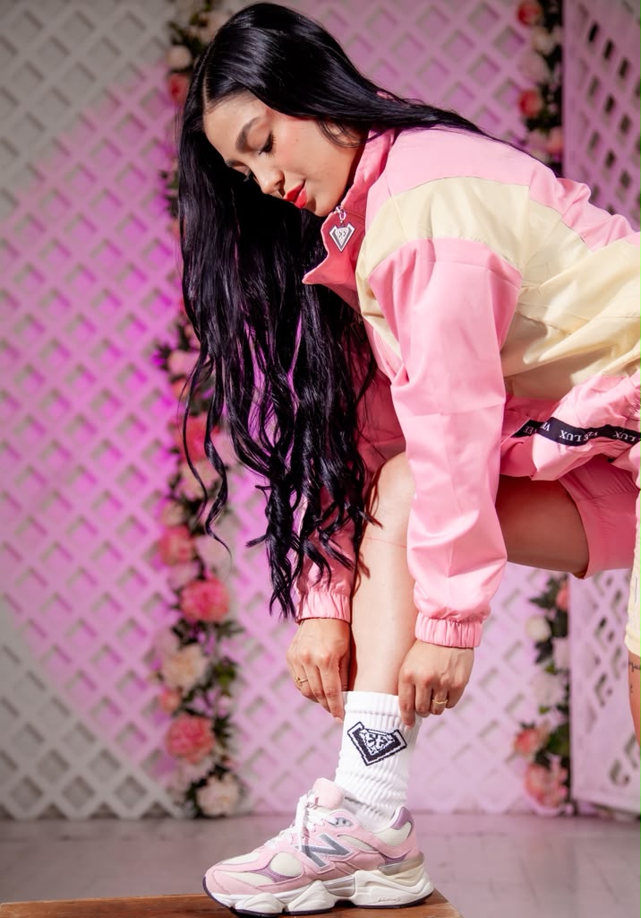 VEELUX Women's Luxury Colorblock Windbreaker Set – Pink & Cream